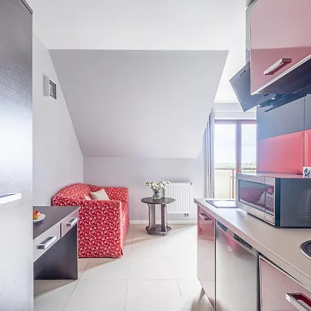 Appartement Lazurowy Dwor - Nadmorskie Z Basenem Oraz Restauracja W Sztutowie *