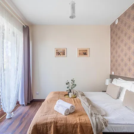Lazurowy Dwor - Nadmorskie Z Basenem Oraz Restauracja W Sztutowie *