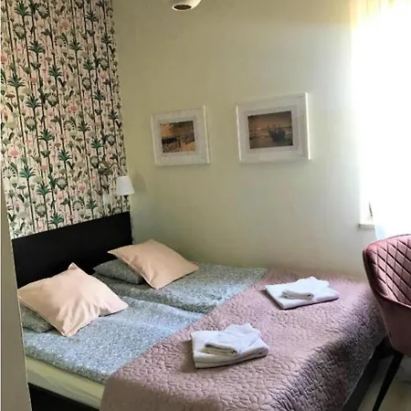 Lazurowy Dwór - Nadmorskie W Sztutowie Hotel *
