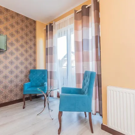 Appartement Lazurowy Dwor - Nadmorskie Z Basenem Oraz Restauracja W Sztutowie Sztutowo